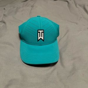 Nike Golf Tiger Woods S/M Fitted Hat